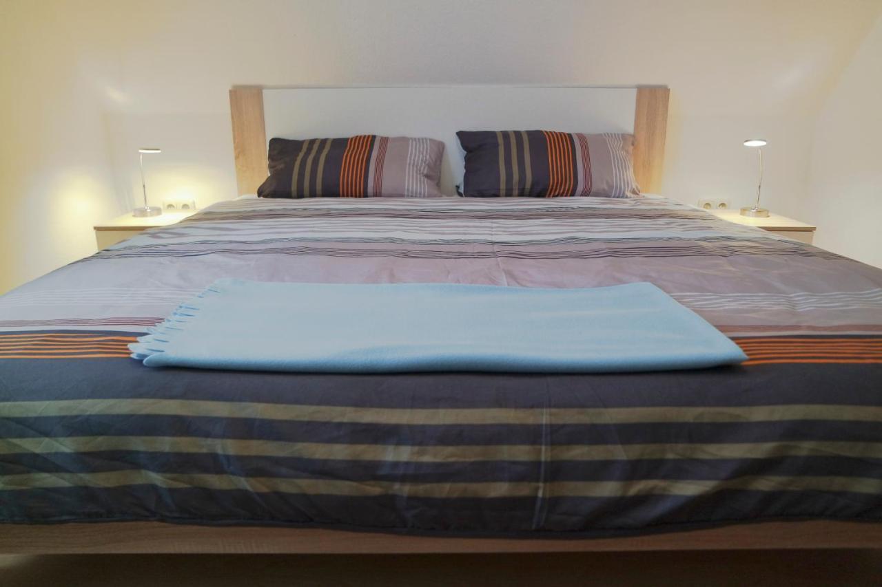 Ferienwohnung Carla Целе Екстериор снимка